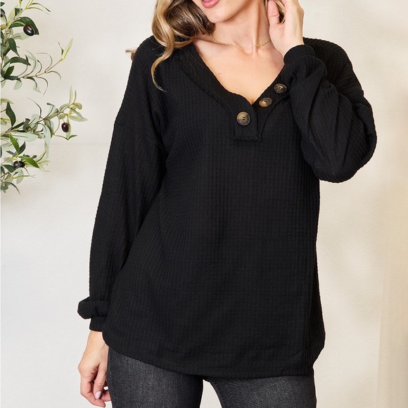NWT Zenana Cara Black Waffle Knit Henley Buttoned V-Neck Long Sleeve Blouse Tee - Picture 1 of 6